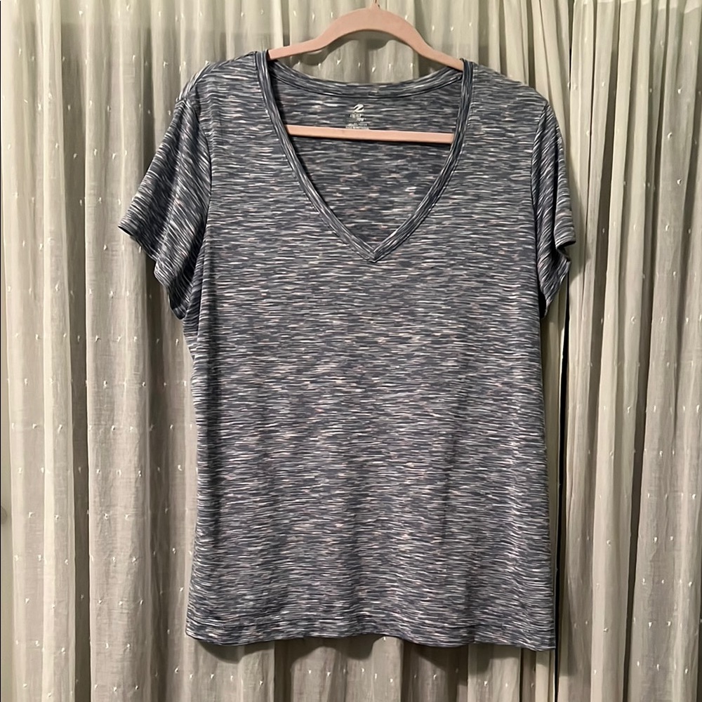 Gray V-Neck Women's Top Size 1X